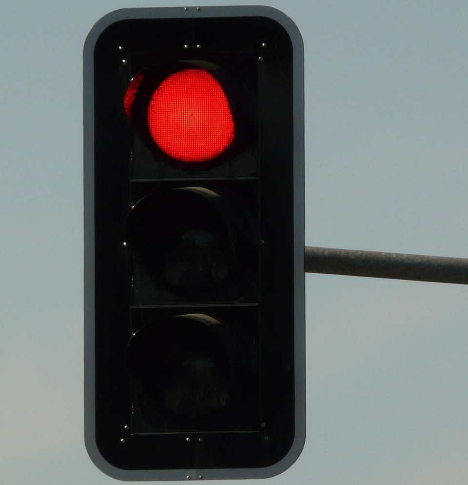 Semafory v Novém Městě zůstávají: Bezpečnost a plynulost dopravy na prvním místě