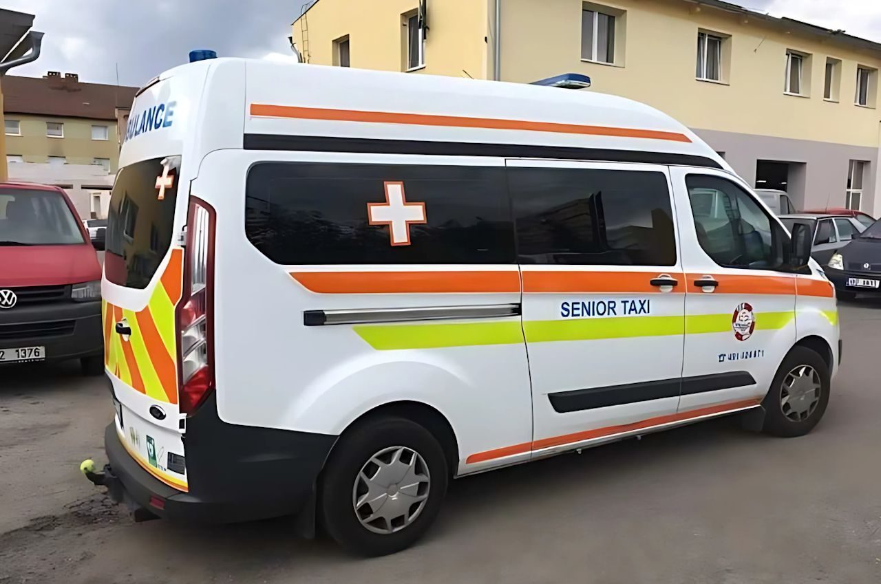 Senior taxi v Náchodě pojede dál i v roce 2026