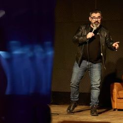 Na stojáka v Peci: Hynek, Hašková a Frauenberg