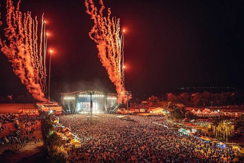 obrázek:Gorillaz, Iron Maiden a Halsey v Hradci